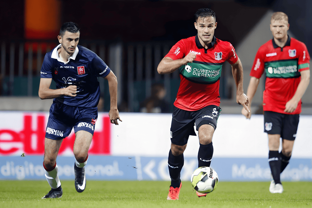 在首发阵容 在首发阵容