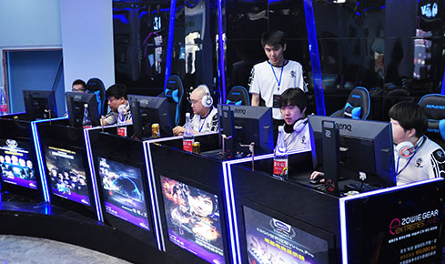 有记者形容 有记者形容